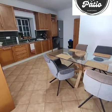 Sol No Patio - In Unserem Stadthaus Mit Innenhof Auch Ohne Auto Flexibel Bleiben * Portimao