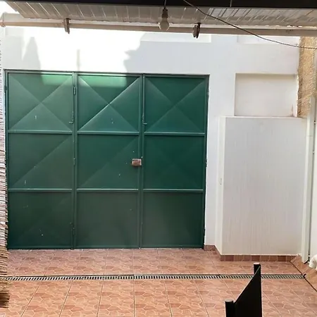 Sol No Patio - In Unserem Stadthaus Mit Innenhof Auch Ohne Auto Flexibel Bleiben * بورتيماو